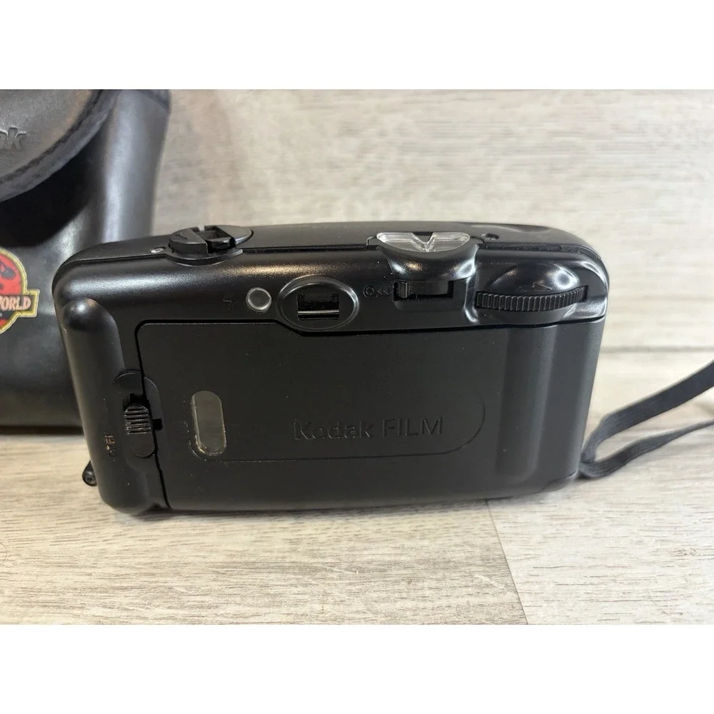 Vintage Kodak Camera KB 10 Point Shoot 35mm Film Camera Jurassic Park Case
